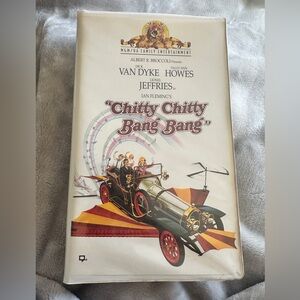 Ian Fleming's CHITTY CHITTY BANG BANG Musical VHS‎ Videotape Clamshell